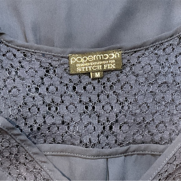 PAPERMOON BY STITCHFIX NAVY BLUE BLOUSE SIZE MEDIUM GENTLY WORN - Picture 3 of 3